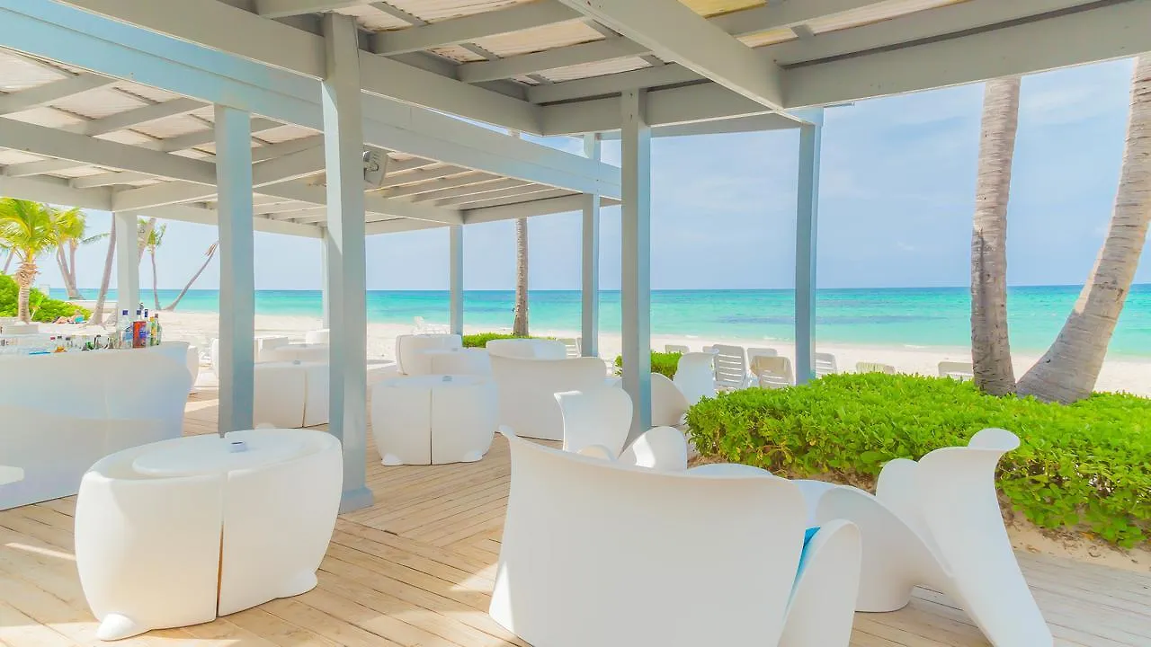 Hotel Corte Sea A102 Punta Cana